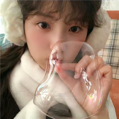 白山茶与黑月光